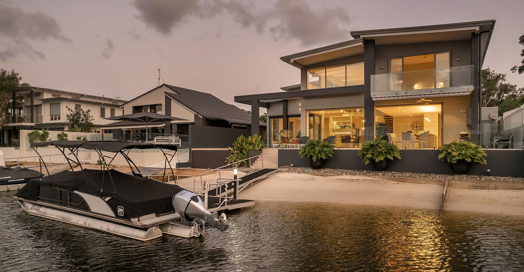 Noosa Market Stands Alone - A wrap up on 2024 and what to expect in 2025